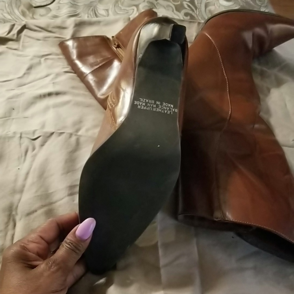 Boots - Picture 2 of 5
